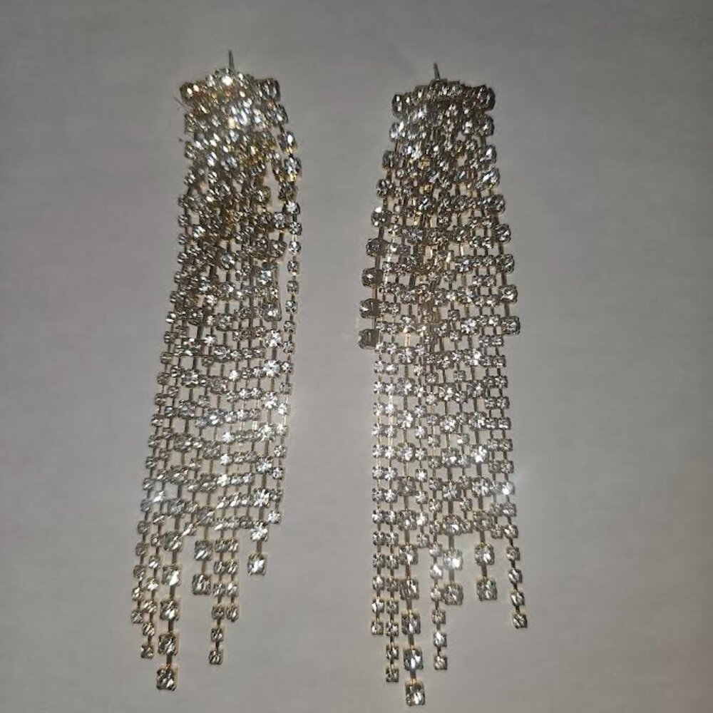 Earrings in gold tone. Statement earrings NWOT!!!!!!